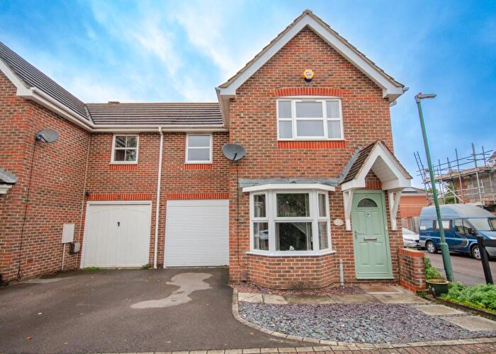 3 Bedroom End Of Terrace House For Sale In Emerson Way, Emersons Green, Bristol, BS16