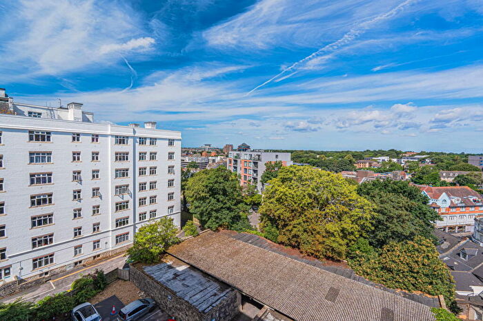 2 Bedroom Flat To Rent In Bath Road, Bournemouth, Dorset, BH1