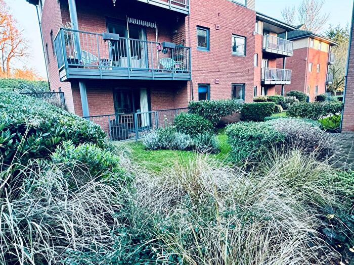 2 Bedroom Flat For Sale In Water End, Thorpe Meadows, Peterborough, PE3