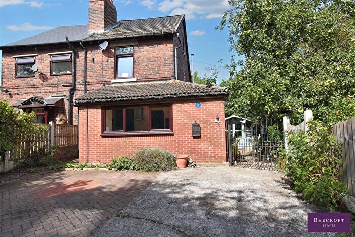 3 Bedroom Semi-Detached House For Sale In Shortwood Villas, Hoyland, Barnsley, S74
