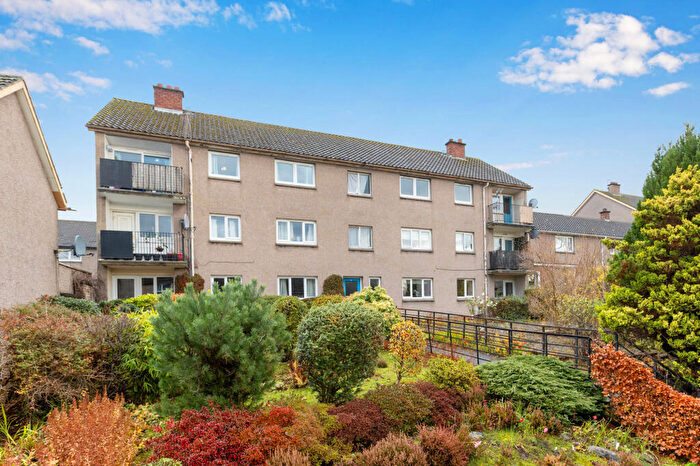 2 Bedroom Flat For Sale In Ransome Gardens, Edinburgh, EH4