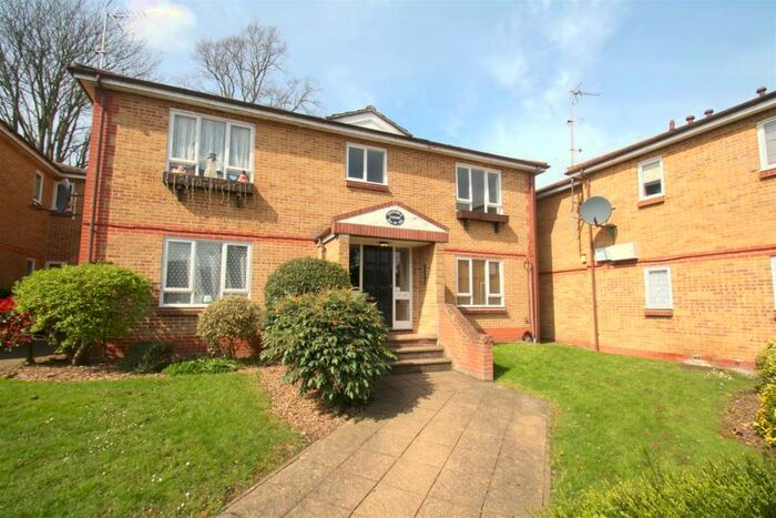 1 Bedroom Flat To Rent In Victoria Court, Victoria Street, Maidstone, Kent, ME16