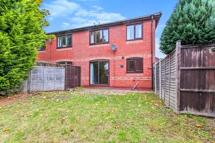 2 Bedroom Semi-Detached House To Rent In Seagrave Close, Oakwood, Derby, Derbyshire DE21