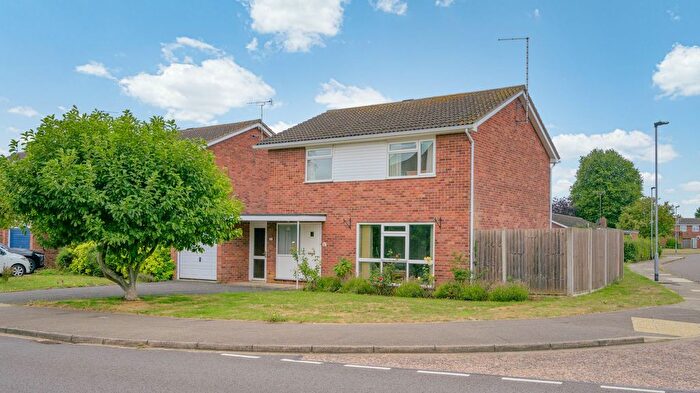 4 Bedroom Detached House For Sale In Harewood Gardens, Peterborough, PE3