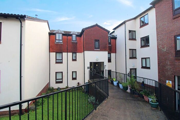 1 Bedroom Property For Sale In Pebble Court, Penwill Way, Goodrington, Paignton, TQ4