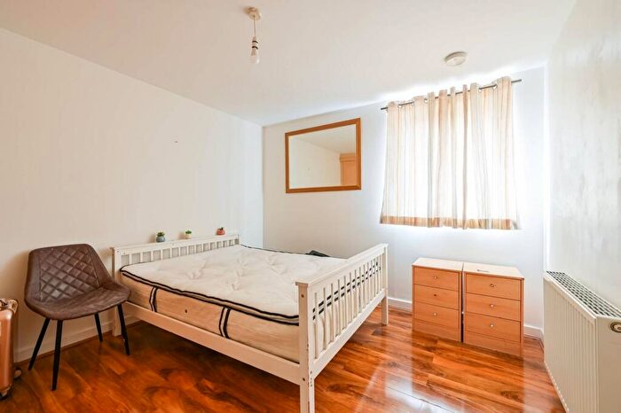 1 Bedroom Flat To Rent In Adriatic Apartments, , Royal Docks, London, E16