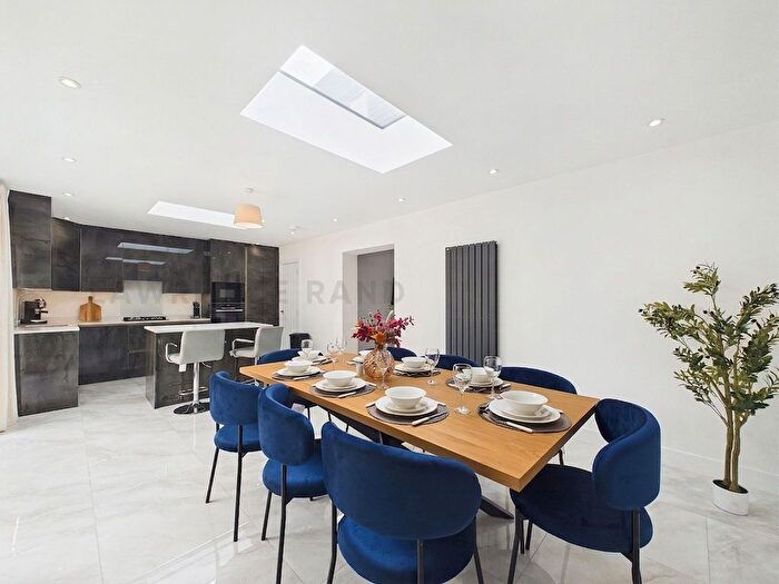 5 Bedroom Detached Bungalow To Rent In Linden Avenue, Ruislip, HA4