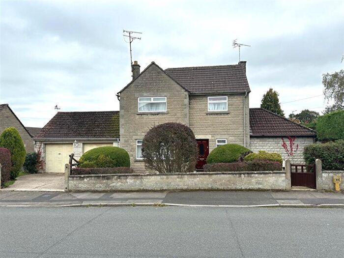 3 Bedroom Detached House For Sale In Orchard Road, Chippenham, SN14