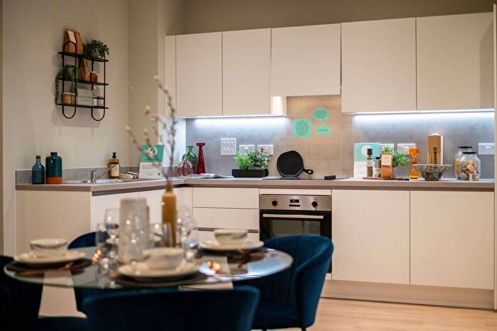 3 Bedroom Flat For Sale In Bermondsey Heights, South Bermondsey, SE15