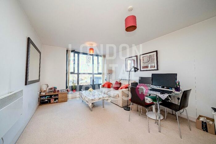 1 Bedroom Flat To Rent In The Sphere, Hallsville Road, London, E16