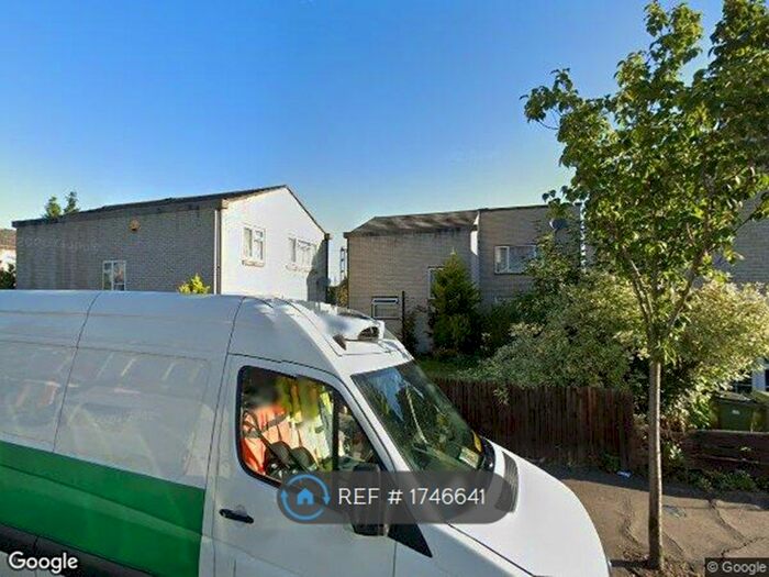 3 Bedroom Detached House To Rent In Marmadon Road, London, SE18