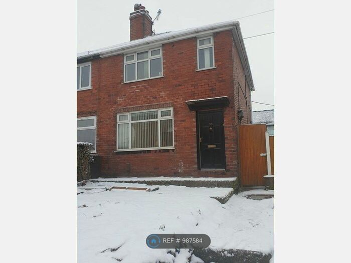 3 Bedroom Semi-Detached House To Rent In Commercial Street, Stoke-On-Trent ST6