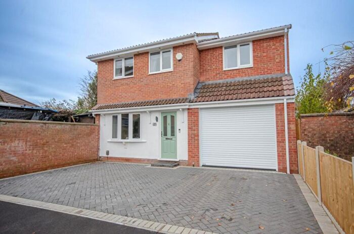 4 Bedroom Detached House For Sale In Benford Close, Downend, Bristol, BS16