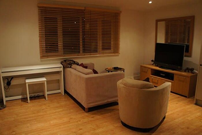 2 Bedroom Flat To Rent In London, E3