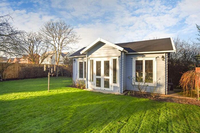 5 Bedroom Detached House For Sale In The Avenue, North Fambridge, CM3