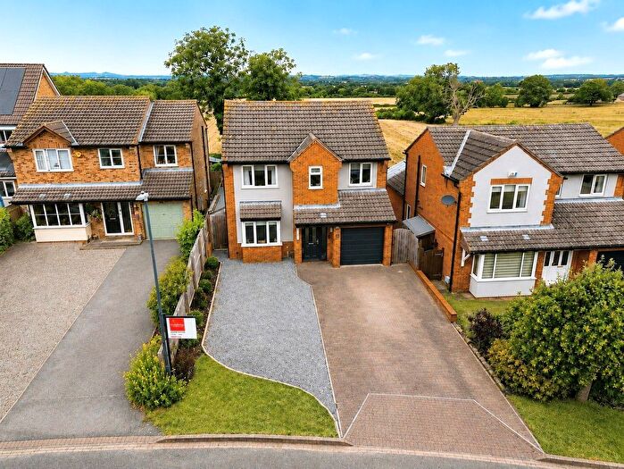 4 Bedroom Detached House For Sale In Heron Close, Aiskew, Bedale, North Yorkshire, DL8