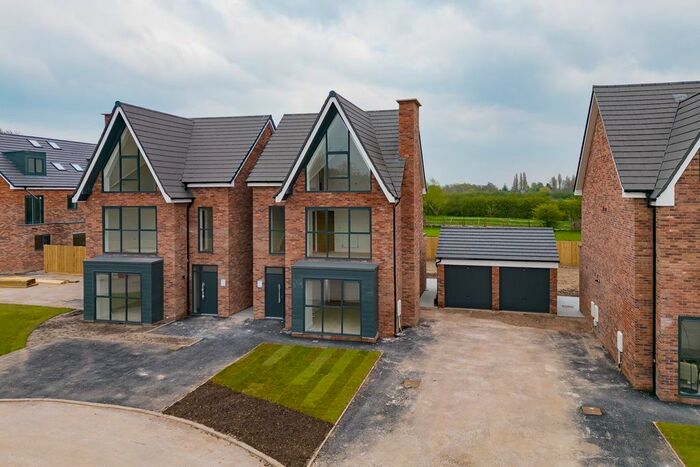 4 Bedroom Detached House For Sale In Bold Heath Mews, Warrington Road, Bold Heath, WA8