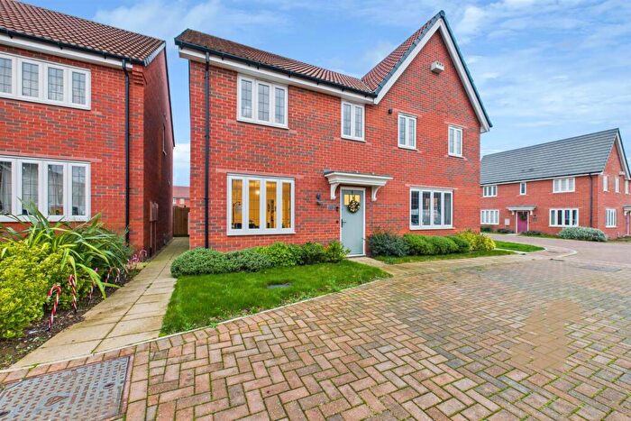 3 Bedroom Semi Detached House For Sale In Flint Way, Acton, CO10