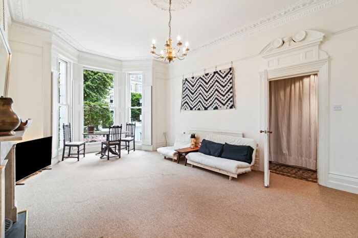 1 Bedroom Flat To Rent In Elsham Road, Holland Park, W14
