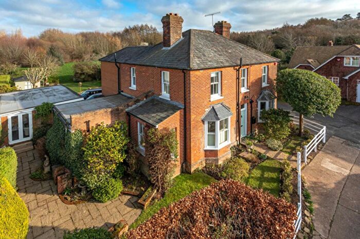 4 Bedroom Detached House For Sale In Spring Lane, Fordwich, Canterbury, Kent, CT2