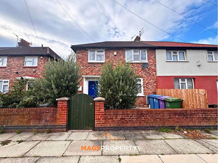 3 Bedroom Semi-Detached House For Sale In Wilberforce Road, Liverpool, L4