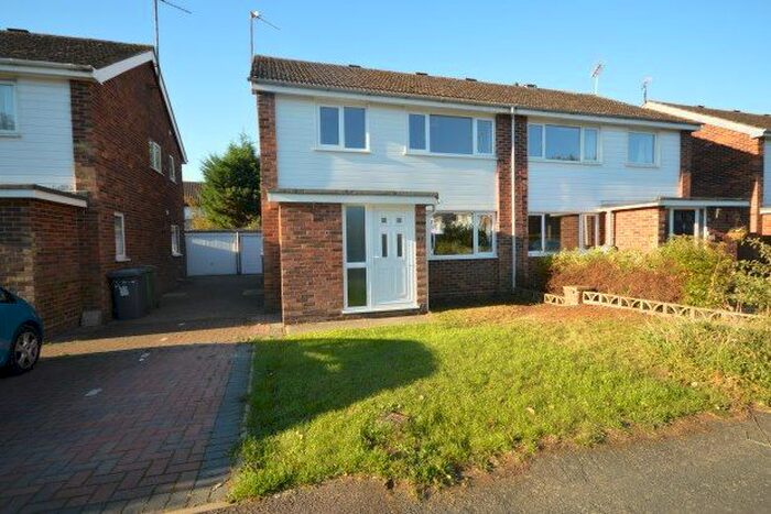 3 Bedroom Property To Rent In Brownlow Road, Cambridge, CB4