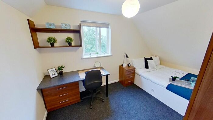 8 Bedroom House To Rent In Albert Square, Church Street, Lenton, Nottingham, NG7