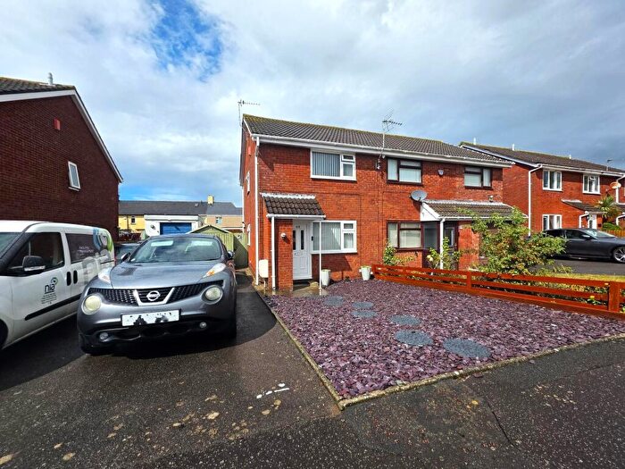 2 Bedroom Semi Detached House For Sale In Meadowcroft, Rhoose, CF62