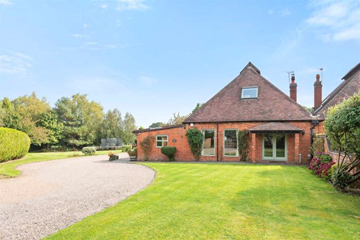 5 Bedroom Semi-Detached House For Sale In Billesley Lane, Portway, B48