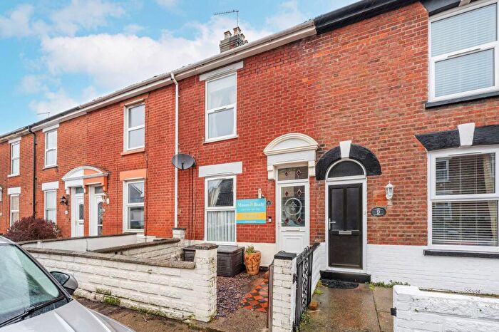 3 Bedroom Terraced House For Sale In Hammond Road, Great Yarmouth, NR30