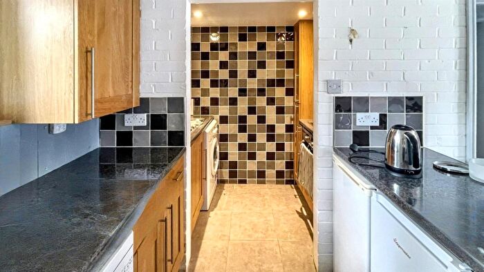 2 Bedroom Cottage To Rent In Holdenby Road, East Haddon, NN6