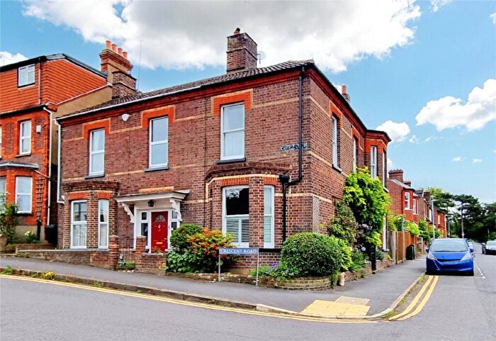 3 Bedroom Semi-Detached House For Sale In Crescent Road, Old Town, Hemel Hempstead, Hertfordshire, HP2