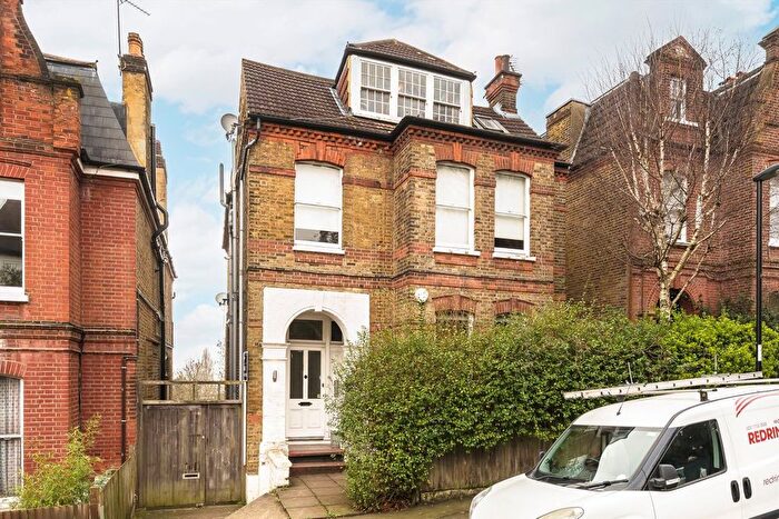2 Bedroom Flat For Sale In Ewelme Road, Forest Hill, SE23
