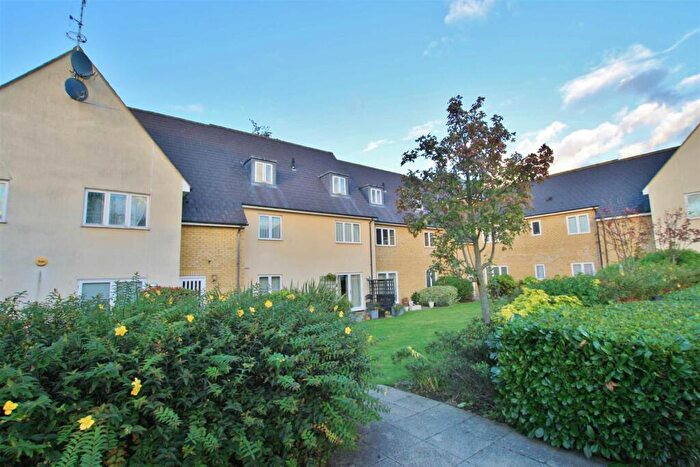 1 Bedroom Flat To Rent In Jubilee Place, Prince Avenue, Westcliff On Sea, SS0