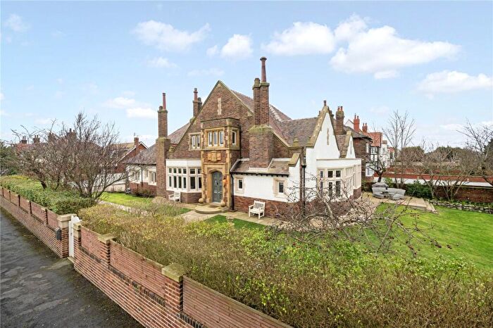 6 Bedroom Detached House For Sale In Croyde Road, Lytham St. Annes, Lancashire, FY8