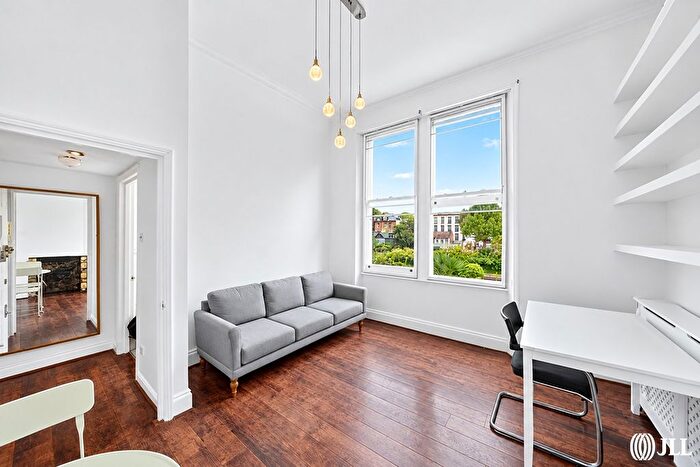 1 Bedroom Flat To Rent In Sinclair Road, London, W14