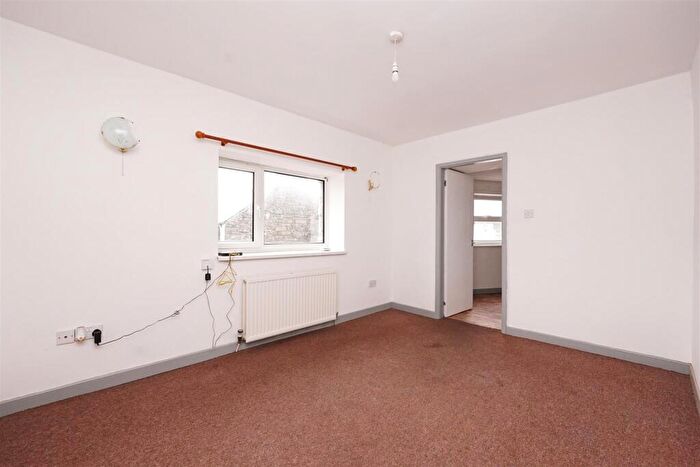 1 Bedroom Flat To Rent In Rear Of Market Street, Ulverston, LA12