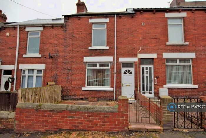 2 Bedroom Terraced House To Rent In School Terrace, Stanley, DH9