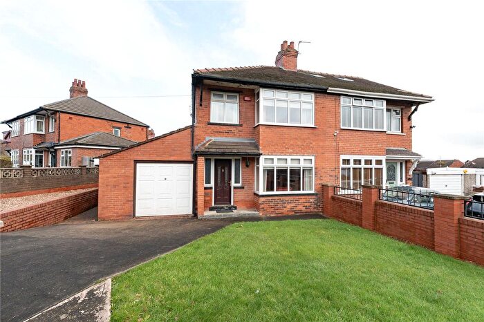 3 Bedroom Semi Detached House For Sale In Lynwood Avenue, Leeds, West Yorkshire, LS12