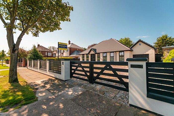 4 Bedroom Detached House For Sale In Manor Road, Crosby, Liverpool, L23