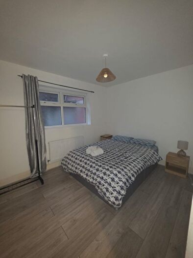 1 Bedroom Flat To Rent In Fieldgate Street, London, E1