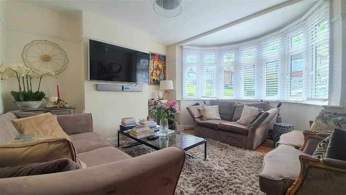 3 Bedroom Semi-Detached House To Rent In Kings Way, Harrow, Harrow, HA1