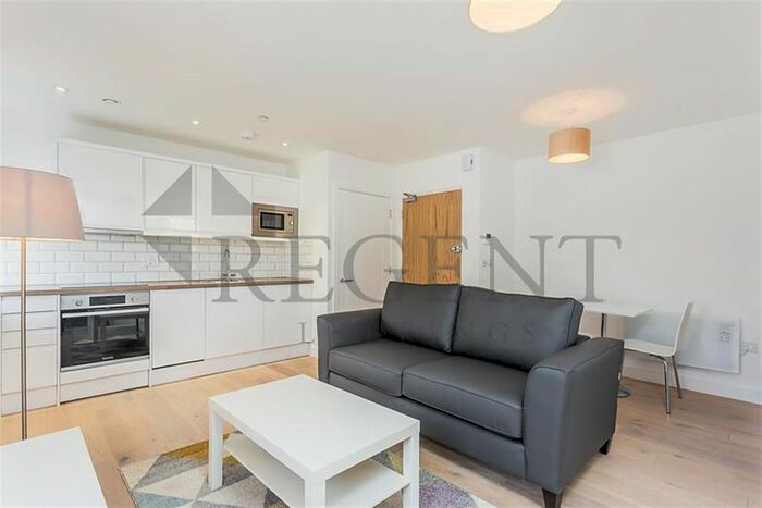 1 Bedroom Flat To Rent In Brook House, Cricket Green CR4