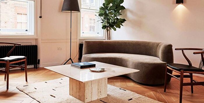 1 Bedroom Flat To Rent In Weymouth Mews, Marylebone, London, W1G