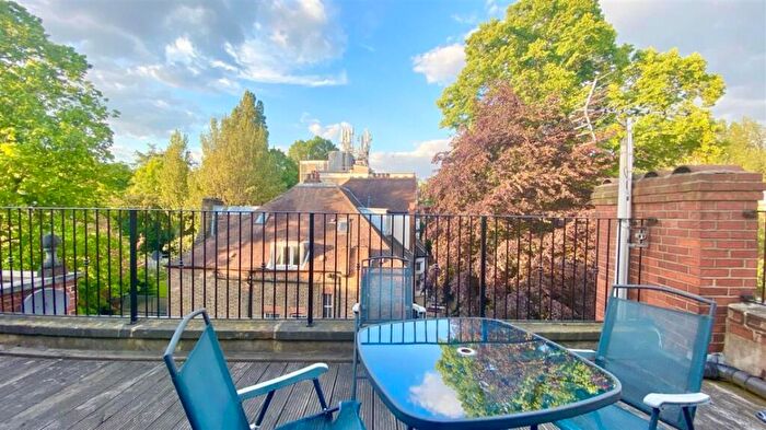 4 Bedroom Apartment To Rent In Finchley Road, London, NW3
