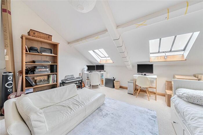 2 Bedroom Apartment For Sale In The Apostles, Church Rise, London, SE23