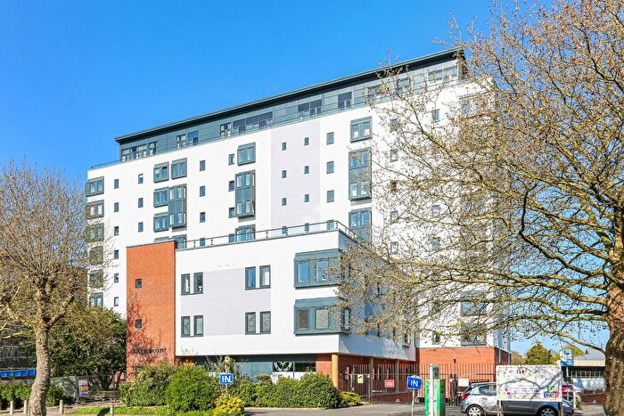 1 Bedroom Terraced House For Sale In London Road, London, SW16