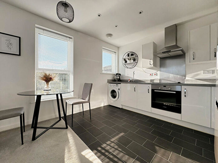 2 Bedroom Apartment For Sale In Nightingale Avenue, Goring-by-sea, BN12