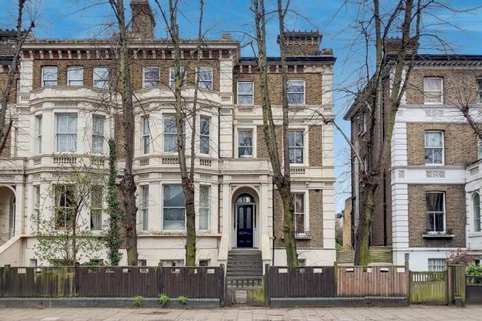 2 Bedroom Flat To Rent In North Side Wandsworth Common, Wandsworth Common, SW18