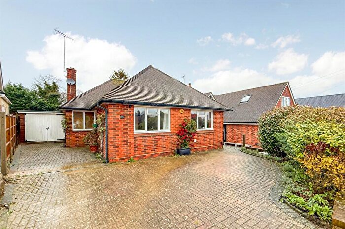 3 Bedroom Bungalow For Sale In Park Rise, Harpenden, Hertfordshire, AL5